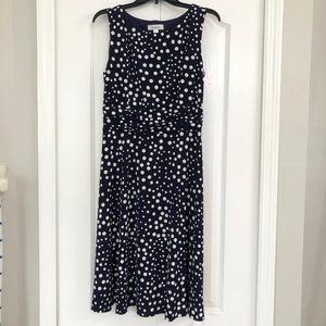 Dressbarn womens sleeveless polka dot midi dress navy/ white 10
